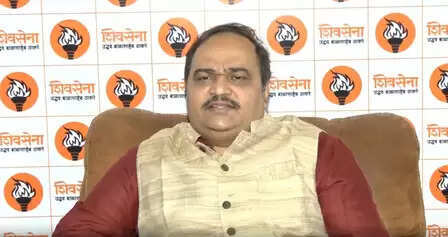 कांग्रेस ने पीठ में छुरा घोंपा, मुंबई में खाता भी नहीं खोल पाएगी: शिवसेना-यूबीटी प्रवक्ता आनंद दुबे