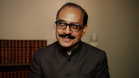 थिएटर के लिए रुपए जुटा सकें इसलिए फिल्मों में काम करते थे उत्पल दत्त, कुछ ऐसे सुधारी हिंदी