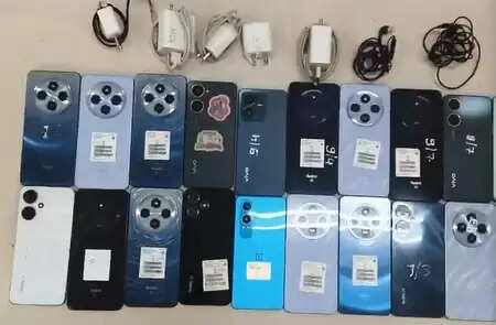 कर्नाटक: परप्पना अग्रहार जेल से 30 मोबाइल जब्त, सर्च टीम के लिए इनाम का ऐलान