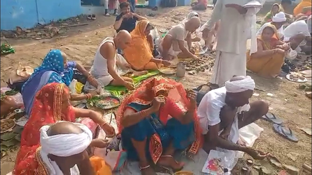 औरंगाबाद के पुनपुन तट पर उमड़ा आस्था का जनसैलाब, पितृ मोक्ष के लिए हजारों श्रद्धालुओं ने किया पिंडदान