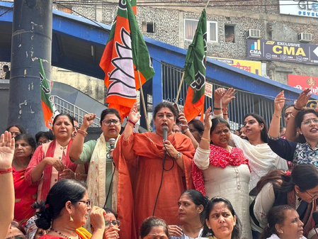 यौन उत्पीड़न मामले में कांग्रेस सांसद पर कार्रवाई को लेकर भाजपा महिला मोर्चा ने राहुल-प्रियंका पर साधा निशाना