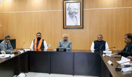 बिहार में संपत्ति निबंधन ने बनाया नया रिकॉर्ड, एक दिन में 8,606 डीड निबंधित