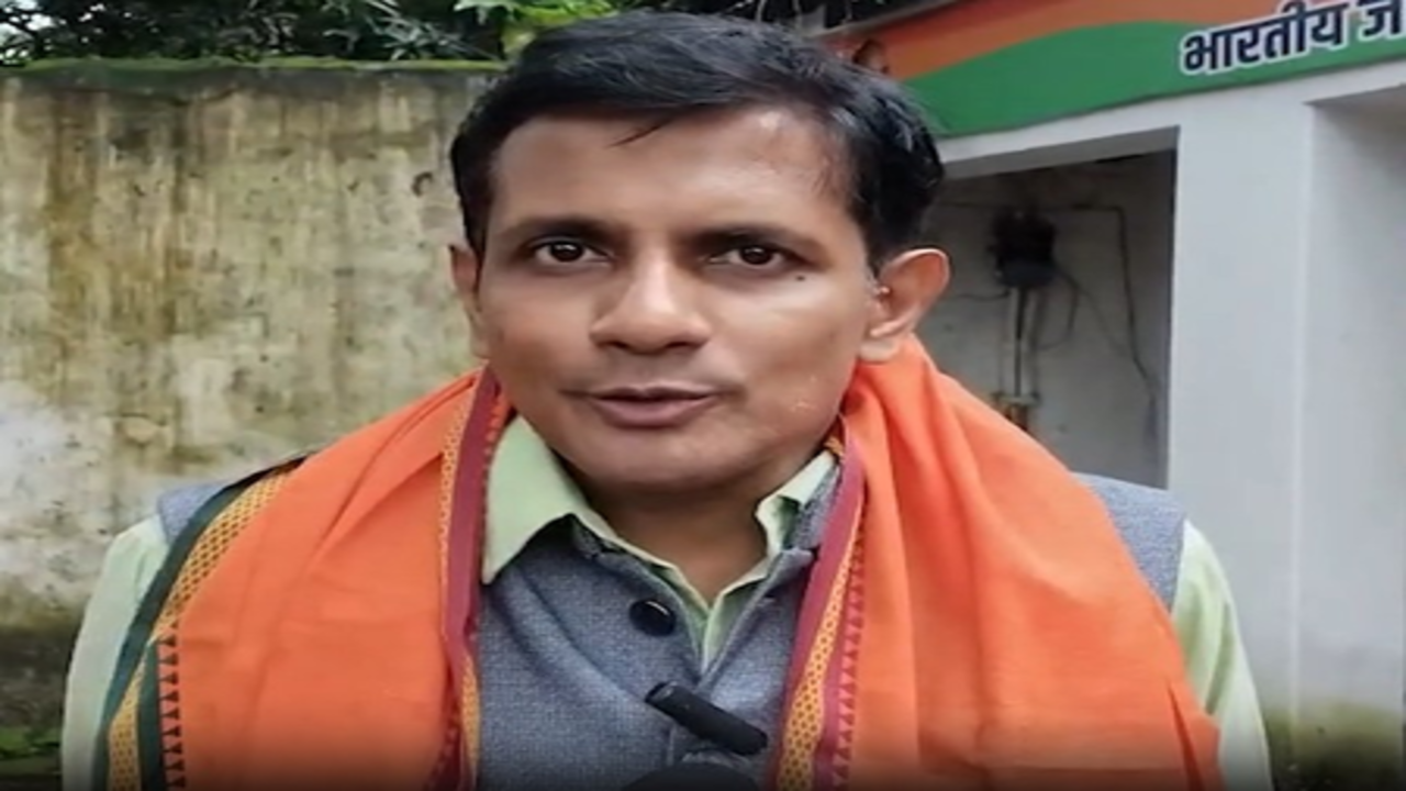 झारखंड में कानून व्यवस्था खराब, जनता खुद को सुरक्षित महसूस नहीं कर रही: तुहिन सिन्हा