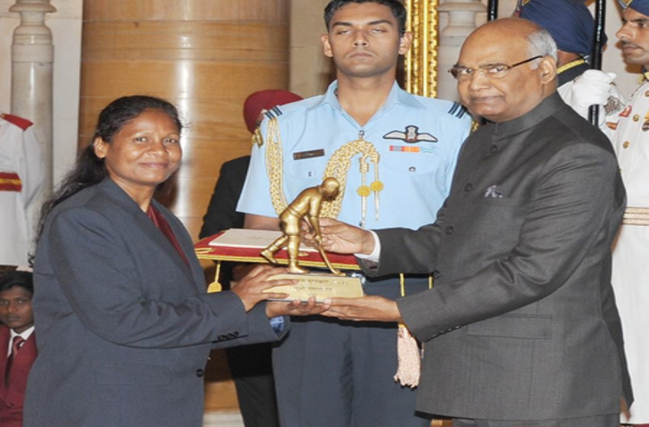 सुमराय टेटे: 2017 में ध्यानचंद पुरस्कार से सम्मानित, निभा रही झारखंड हॉकी ब्रांड एंबेसडर की भूमिका