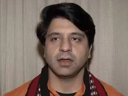 ‘राहुल हटाओ और प्रियंका लेकर आओ’ भाजपा नेता शहजाद पूनावाला ने ली कांग्रेस की चुटकी