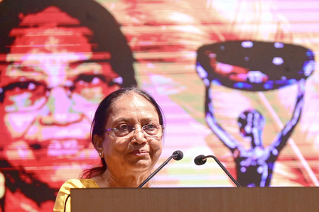 चप्पल विवाद : कर्नाटक भाजपा की बुकर प्राइज विजेता बानू मुश्ताक की गिरफ्तारी की मांग