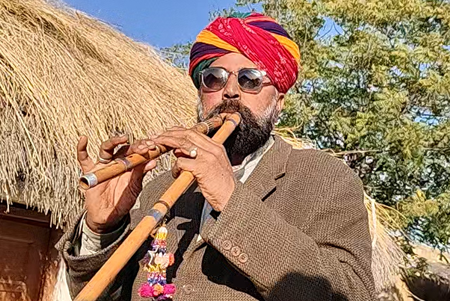 जैसलमेर: लोक वाद्ययंत्र 'अलगोजा' वादक तगाराम पद्मश्री पुरस्कार से नवाजे जाएंगे