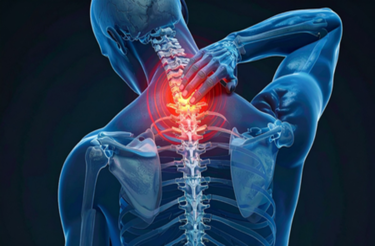 लाइफस्टाइल में छोटे बदलाव से कंट्रोल हो सकता है सर्वाइकल, जानें लक्षण, कारण और उपाय