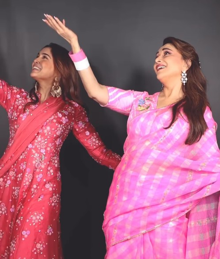 शरवरी वाघ के साथ थिरकीं माधुरी दीक्षित, 'ये प्रेम मोल लिया' के गाने पर दिखी जुगलबंदी