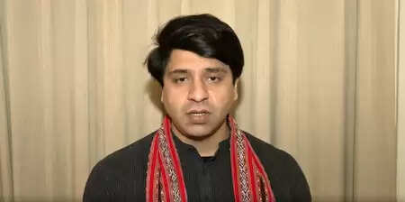 परिवार और नाम बचाने की 'ठाकरे ब्रदर्स' की यह आखिरी कोशिश: शहजाद पूनावाला