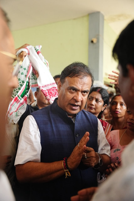 असम में बाढ़ पीड़ित छात्रों को राहत, मुफ्त किताबों के लिए सरकार देगी पैसे: सीएम सरमा