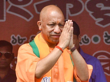 नियुक्ति पत्र पाकर भावुक हुए चयनित अभ्यर्थी, बोले- पारदर्शी भर्ती प्रक्रिया ने योगी सरकार पर बढ़ाया विश्वास