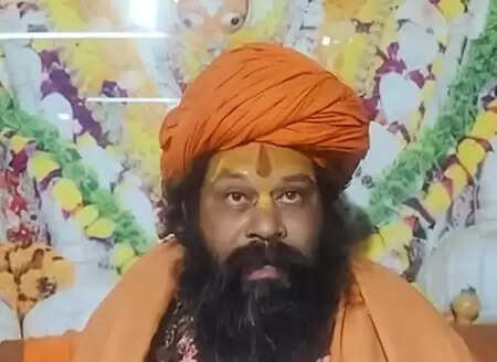 मौलाना महमूद मदनी का बयान उनकी दूषित मानसिकता की उपज: महंत राजू दास