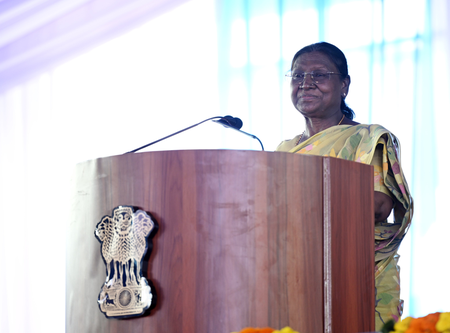 जमशेदपुर में मंदिर का भूमिपूजन कर बोलीं राष्ट्रपति, 'पूरी मानवता पर बिना भेदभाव बरसती है श्री जगन्नाथ की कृपा'