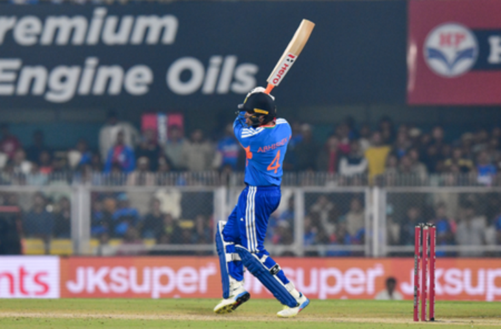 क्रिस गेल से आगे निकल चुके हैं अभिषेक शर्मा, जितनी तारीफ की जाए कम: मोहम्मद कैफ