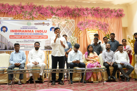 इंदिराम्मा टावर्स के लिए लाभार्थियों का चयन पारदर्शी तरीके से किया जाएगा: पोंगुलेटी श्रीनिवास रेड्डी