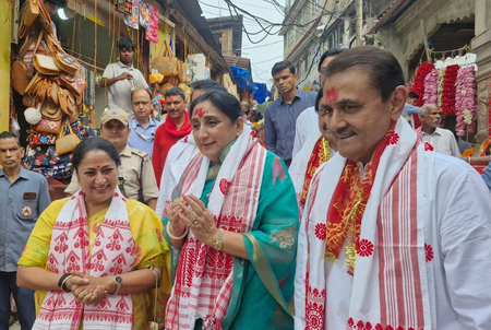 भाजपा शासित प्रदेशों के सीएम-डिप्टी सीएम ने कामाख्या देवी मंदिर के दर्शन किए