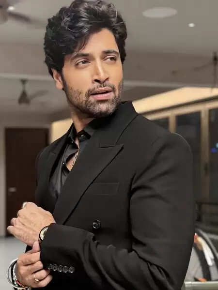 जिसे हम दखल देने वाला विचार मानते हैं, वह असल में सच्चा विचार है : अदिवि शेष