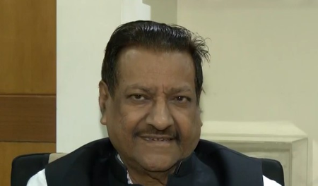 परिसीमन विधेयक और महिला आरक्षण के बीच दूर-दूर तक वास्ता नहीं : पृथ्वीराज चव्हाण
