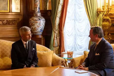 विदेश मंत्री जयशंकर ने लक्जमबर्ग के राष्ट्राध्यक्ष ग्रैंड ड्यूक गुइलौम से की मुलाकात