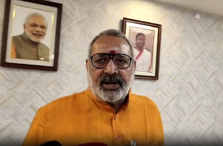 निशांत कुमार के बचाव में उतरे भाजपा के बड़े नेता, गिरिराज सिंह बोले- 'तेजस्वी क्या ही परिवारवाद के आरोप लगाएंगे'