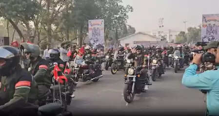कोलकाता में बाइक रैली का आयोजन, 1971 युद्ध के नायकों को किया गया याद