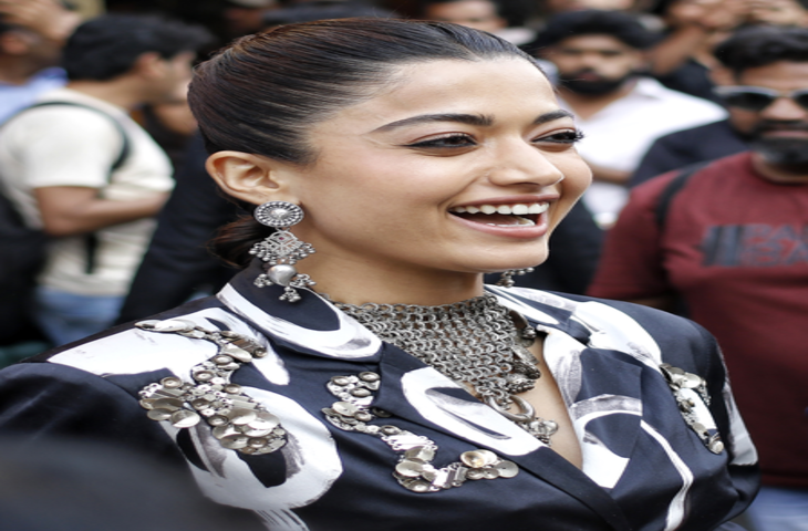 रश्मिका मंदाना के पैरेंट्स ने देखी 'थामा', बोले- 'ये हमारी बेटी की बेस्ट फिल्म'