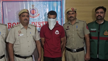 पत्नी की हत्या के बाद तीन महीने से फरार था आरोपी, हथियार के साथ पकड़ा तो 11 केसों का राज खुला