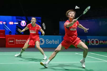 मलेशिया ओपन बैडमिंटन चैंपियनशिप : मिक्स्ड डबल्स में दो चीनी जोड़ियां फाइनल में पहुंचीं