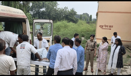 अंबेडकर नगर में भीषण सड़क हादसाः वोल्वो बस और ट्रेलर की टक्कर में 4 यात्रियों की मौत, 3 घायल