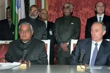 बदलते रहे साल, दोस्ती बनी मिसाल, 2001 से पीएम मोदी और पुतिन की अनोखी केमिस्ट्री