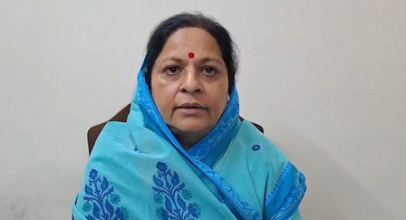 योगी के बयान पर विपक्ष का निशाना, कहा-मंदिर-मस्जिद नहीं, भ्रष्टाचार पर बोलिए