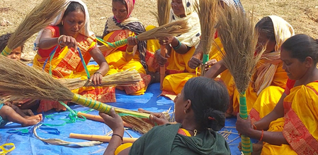 छत्तीसगढ़ : वन धन योजना ने जगिमा की आदिवासी महिलाओं को बनाया आत्मनिर्भर