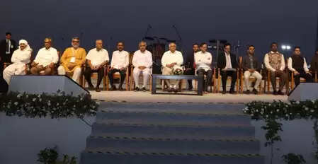 सीएम भूपेंद्र पटेल ने कच्छ के धोरडो में रणोत्सव 2025-26 का किया उद्घाटन