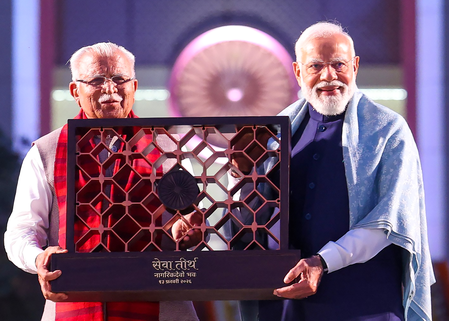 पीएम मोदी के ऐतिहासिक कार्यकाल पर केंद्रीय मंत्रियों ने जताया गर्व, कहा- देश ने की उल्लेखनीय प्रगति