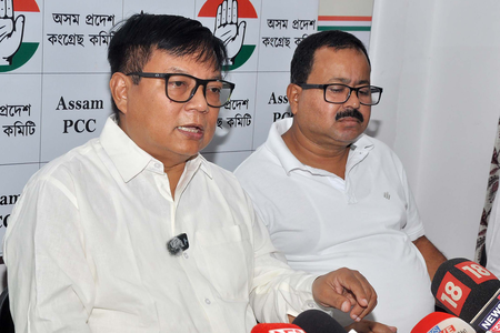 असम: कांग्रेस नेता ने एनआरसी वेबसाइट और हेल्पलाइन की खराब व्यवस्था पर उठाए सवाल