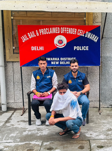 द्वारका पुलिस की बड़ी कार्रवाई, महिला उत्पीड़न मामले में फरार घोषित अपराधी गिरफ्तार