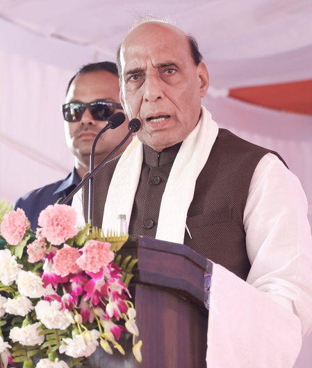 हैदराबाद: एयर फोर्स एकेडमी में पासिंग आउट परेड, राजनाथ सिंह ट्रेनीज को देंगे 'प्रेसिडेंट कमीशन'