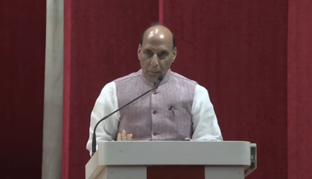 हाई-एंड ड्रग इनोवेशन में अभी भी निर्भरता, नवाचार पर फोकस करना होगाः रक्षामंत्री