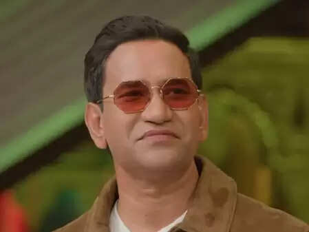 'खेसारी' को ड्राइवर रखना चाहते हैं मनोज तिवारी? निरहुआ ने बातों ही बातों में साधा निशाना