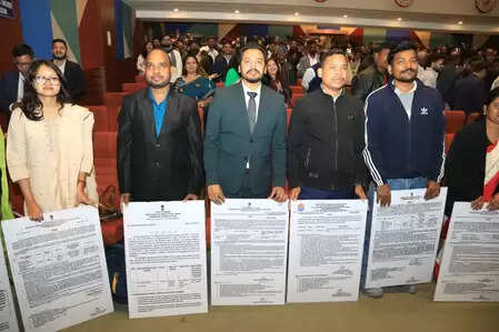 असम के सीएम ने चाय जनजाति व आदिवासी युवाओं को 296 नियुक्ति पत्र बांटे