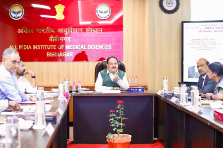 20वीं शताब्दी के अंत तक देश में केवल एक एम्स था, लेकिन आज संख्या बढ़कर 23 हो गई: जेपी नड्डा