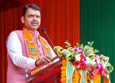 महाराष्ट्र ने नीति आयोग के निर्यात तैयारी सूचकांक 2024 में शीर्ष स्थान प्राप्त किया, मुख्यमंत्री फडणवीस ने जताई खुशी