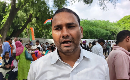 टीजीटी-पीजीटी अभ्यर्थियों का आंदोलन स्थगित, सीएम योगी के आश्वासन पर खत्म हुआ आमरण अनशन