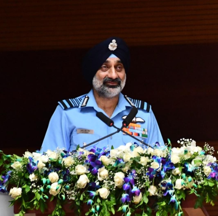 भारत वित्त वर्ष 2027 के अंत तक 114 राफेल लड़ाकू विमानों का सौदा कर सकता है: वायुसेना प्रमुख