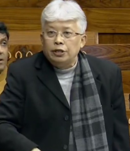 भाजपा विधायक रॉबिंद्रो सिंह ने कांग्रेस सांसद बिमोल अकोइजम से कहा, अदालत में साबित करें बेगुनाही