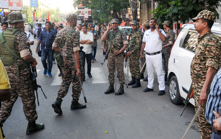 बंगाल चुनाव: अधिकारियों ने हिंसा मुक्त चुनाव का दिया आश्वासन