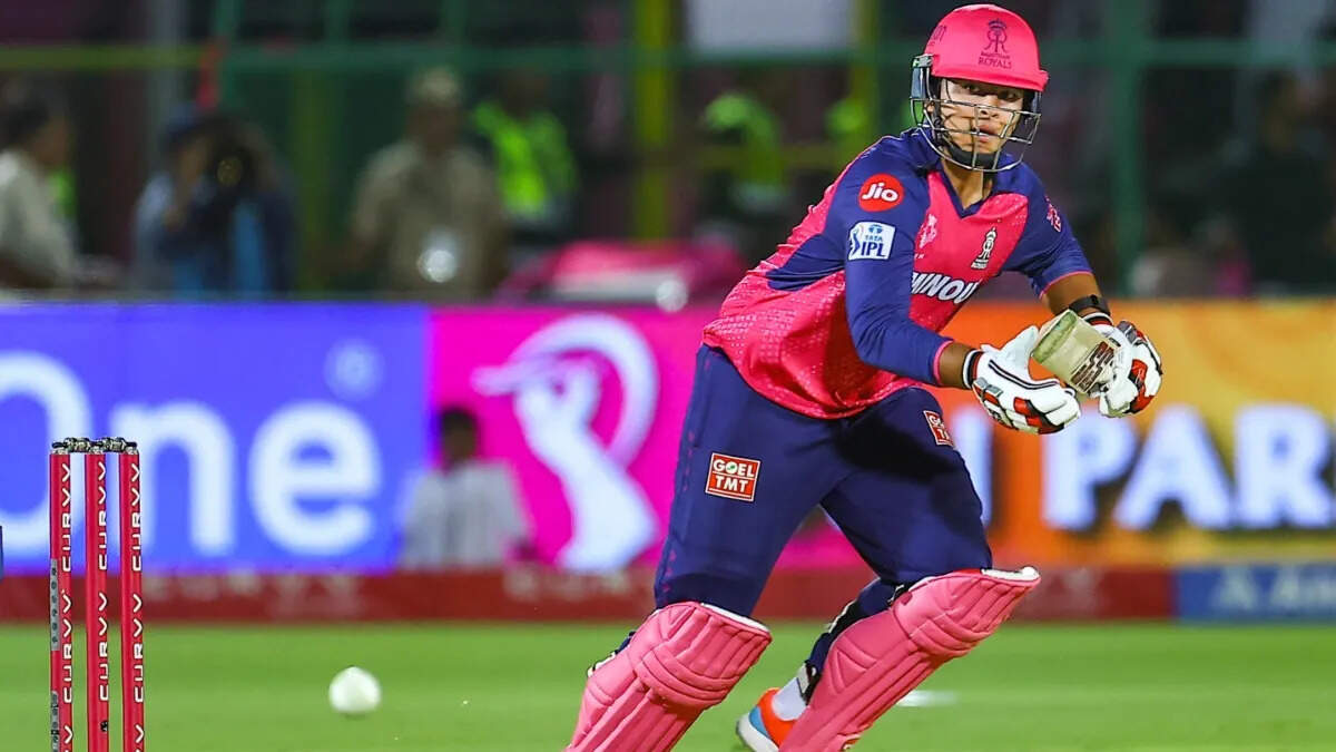 दिल्ली की टीम से तहलका मचाते वैभव सूर्यवंशी, थोड़े से पैसों के चक्कर में पहुंच गए राजस्थान