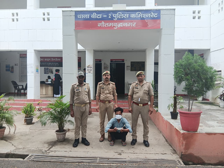 ग्रेटर नोएडा: बंद मकानों को निशाना बनाने वाला शातिर चोर गिरफ्तार, साथियों से बरामद हुए 20 लाख के गहने
