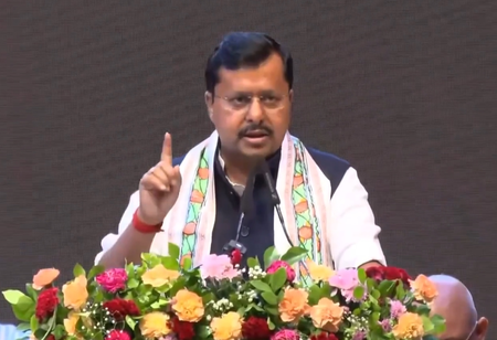 तेलंगाना भाजपा अध्यक्ष की गिरफ्तारी पर नितिन नवीन का कांग्रेस पर निशाना, बोले- संविधान पर राहुल गांधी का भाषण सिर्फ दिखावा